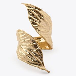 NEW. Zara Gold Leaf Cuff Bracelet. NWT